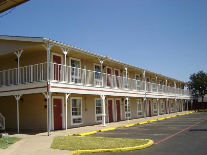 Victorian Inn ميدلاند المظهر الخارجي الصورة